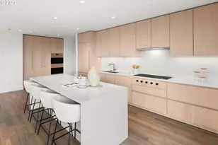 550 SW 10th Ave, Portland, OR 97205 - Photo 13