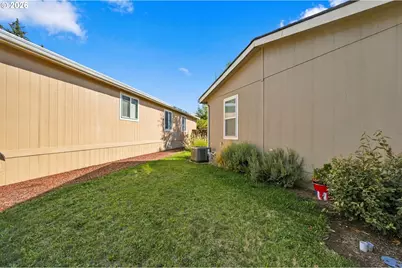 1125 58th St #107, Springfield, OR 97478 - Photo 35