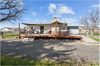 526 E Punkin Center Rd, Hermiston, OR 97838 - Photo 1