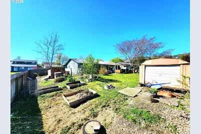 274 Georginna Dr, Roseburg, OR 97471 - Photo 21