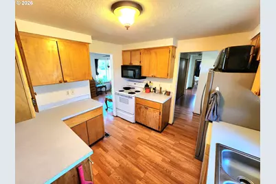 274 Georginna Dr, Roseburg, OR 97471 - Photo 7