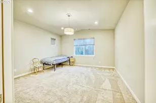 722 NW Pebblestone Ln, Beaverton, OR 97006 - Photo 11