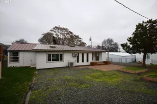 918 Snipes St, The Dalles, OR 97058 - Photo 41