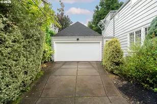 2829 NE 17th Ave, Portland, OR 97212 - Photo 3