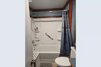 1704 Maple St, Myrtle Point, OR 97458 - Photo 15