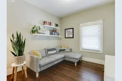 131 SE 74th Ave, Portland, OR 97215 - Photo 17
