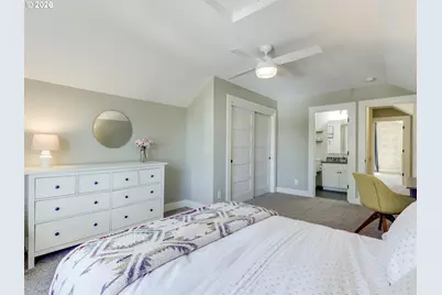 131 SE 74th Ave, Portland, OR 97215 - Photo 21