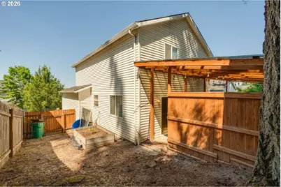 19790 SW Yocom Ln, Beaverton, OR 97007 - Photo 31