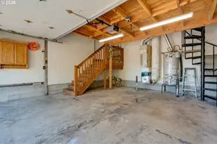 19790 SW Yocom Ln, Beaverton, OR 97007 - Photo 35