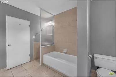 9660 NW Bermar Ln, Portland, OR 97229 - Photo 29