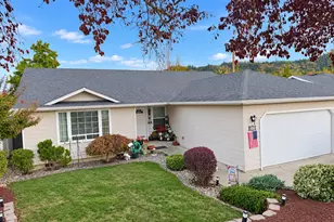 411 Sunnyside Dr, Winston, OR 97496 - Photo 1