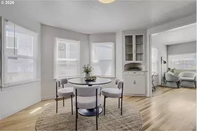 6204 NE 8th Ave, Portland, OR 97211 - Photo 7
