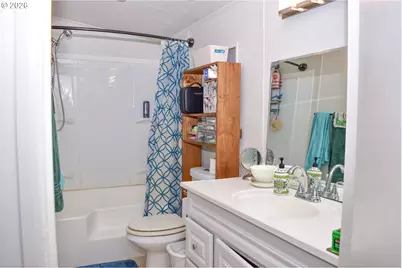 321 N Frontage Rd, Wolf Creek, OR 97497 - Photo 13