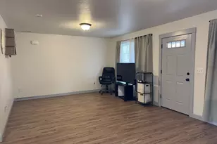 220 Southeast Hope Court, Sheridan, OR 97378 - Photo 3