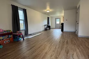 220 Southeast Hope Court, Sheridan, OR 97378 - Photo 5