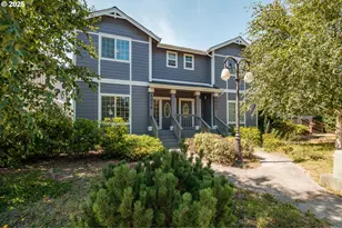 1036 9th St, Florence, OR 97439 - Photo 3