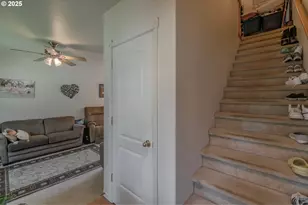 1036 9th St, Florence, OR 97439 - Photo 23