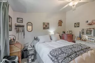 1036 9th St, Florence, OR 97439 - Photo 29