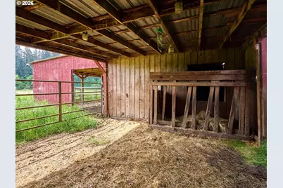 5724 S Anderson Rd, Aurora, OR 97002 - Photo 33