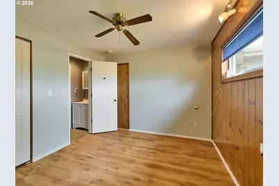 5724 S Anderson Rd, Aurora, OR 97002 - Photo 21
