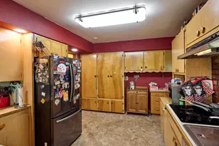 5724 S Anderson Rd, Aurora, OR 97002 - Photo 5