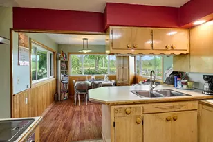 5724 S Anderson Rd, Aurora, OR 97002 - Photo 9