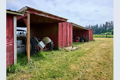 5724 S Anderson Rd, Aurora, OR 97002 - Photo 37
