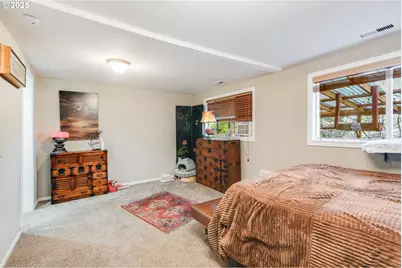 11821 SE Yamhill St, Portland, OR 97216 - Photo 11