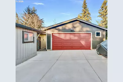 11821 SE Yamhill St, Portland, OR 97216 - Photo 3