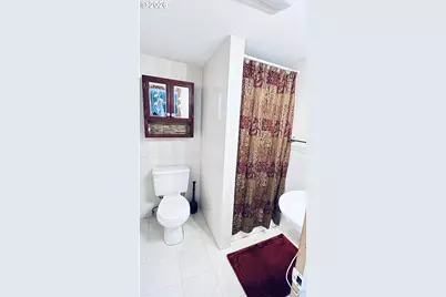 11821 SE Yamhill St, Portland, OR 97216 - Photo 13