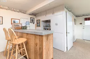 1332 Bayview St, North Bend, OR 97459 - Photo 31