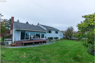 1332 Bayview St, North Bend, OR 97459 - Photo 43