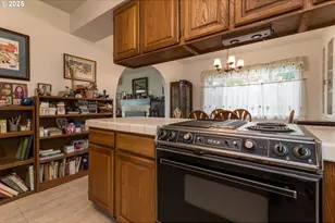 1332 Bayview St, North Bend, OR 97459 - Photo 11