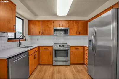9703 SW 51st Ave, Portland, OR 97219 - Photo 11