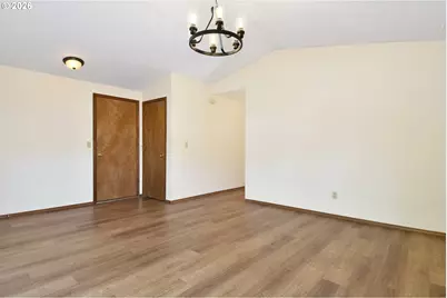 9703 SW 51st Ave, Portland, OR 97219 - Photo 9