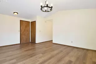 9703 SW 51st Ave, Portland, OR 97219 - Photo 9