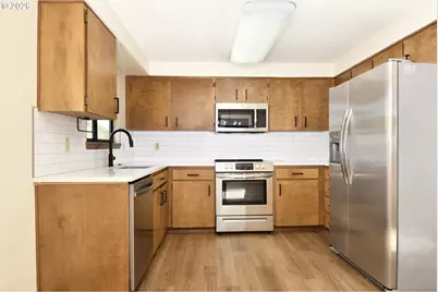 9703 SW 51st Ave, Portland, OR 97219 - Photo 15