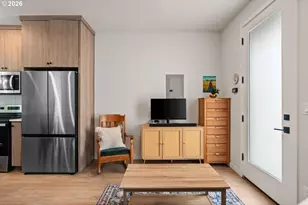 64 NE Stanton St, Portland, OR 97212 - Photo 9