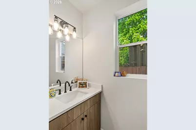 64 NE Stanton St, Portland, OR 97212 - Photo 13