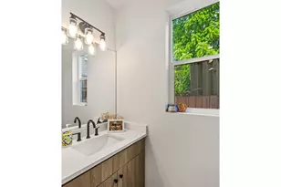 64 NE Stanton St, Portland, OR 97212 - Photo 13