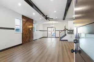 550 SE 8th Ave, Hillsboro, OR 97123 - Photo 3