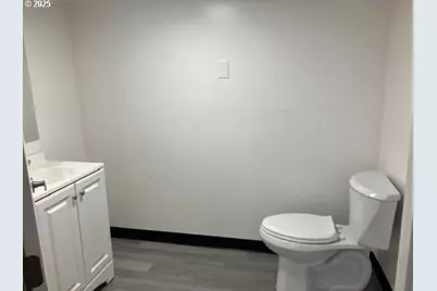 704 E Main St, Molalla, OR 97038 - Photo 11