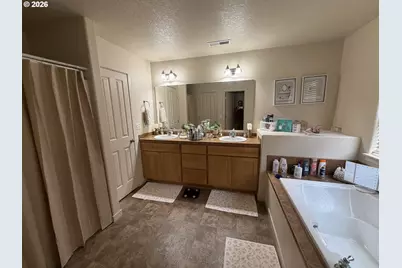 7700 NE 54th Ave, Vancouver, WA 98661 - Photo 17