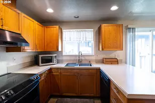 3370 Marion St SE, Albany, OR 97322 - Photo 13