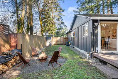 5226 SW Taylors Ferry Rd, Portland, OR 97219 - Photo 25