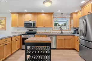 5226 SW Taylors Ferry Rd, Portland, OR 97219 - Photo 11