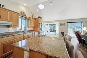 318 Del Norte Ln, Brookings, OR 97415 - Photo 9