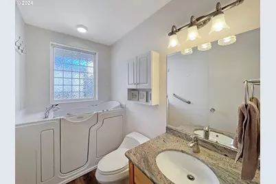 318 Del Norte Ln, Brookings, OR 97415 - Photo 15