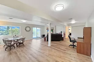 318 Del Norte Ln, Brookings, OR 97415 - Photo 23