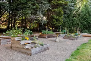1261 SW Underhill Rd, Portland, OR 97219 - Photo 45